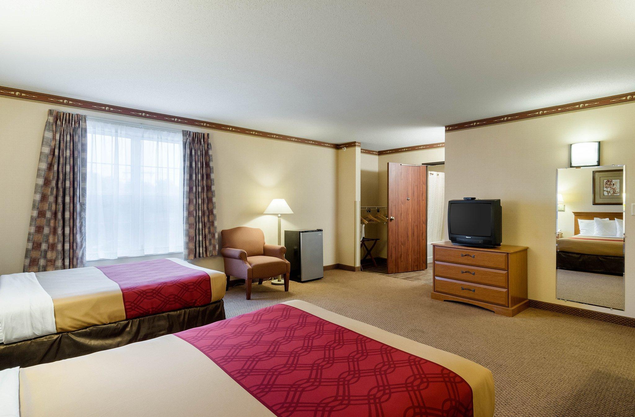 Econo Lodge Hadley Near University Exteriér fotografie