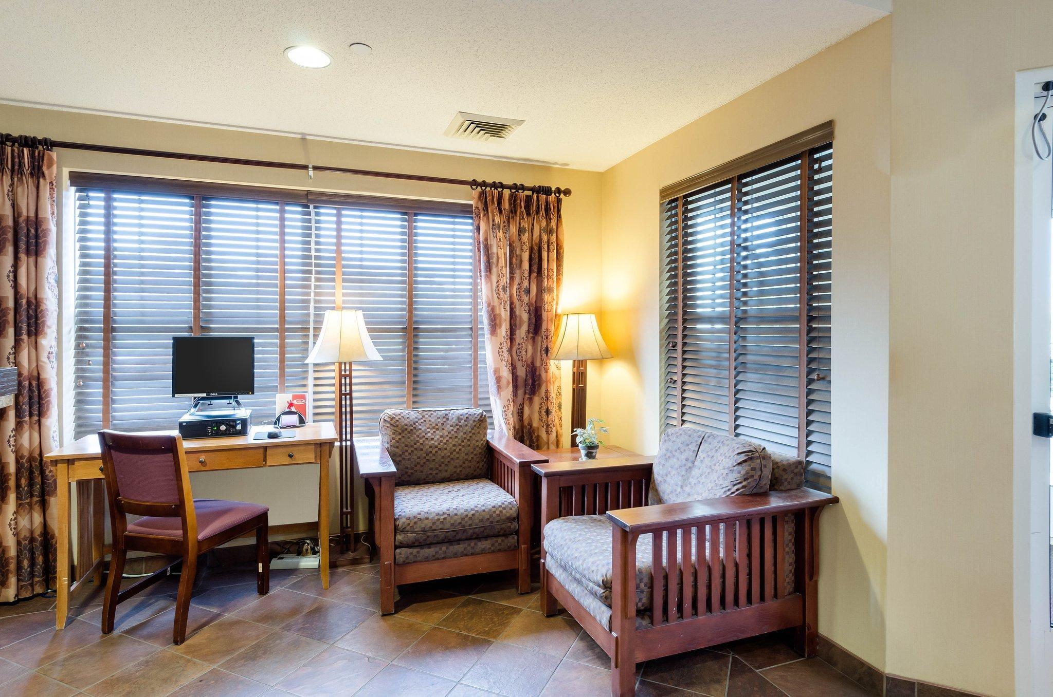 Econo Lodge Hadley Near University Exteriér fotografie