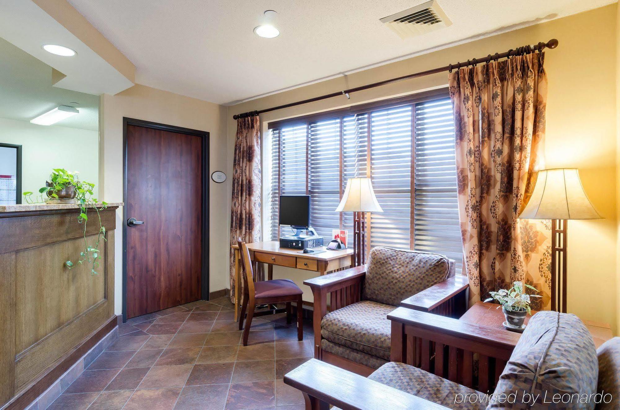 Econo Lodge Hadley Near University Exteriér fotografie